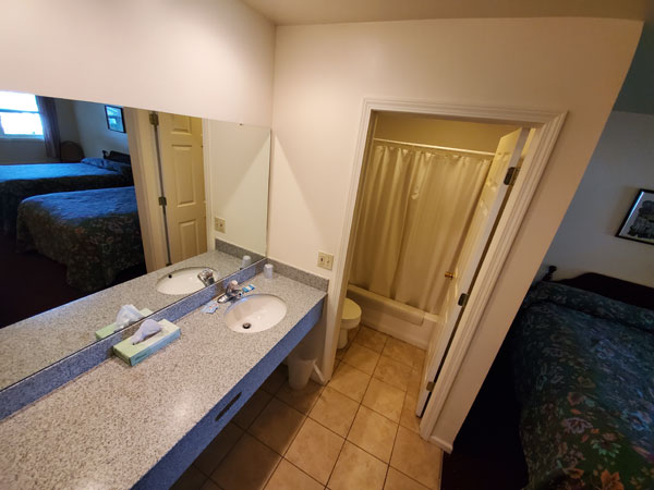 view of bathroom area